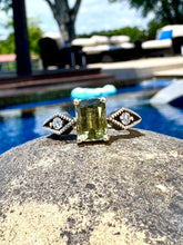 Load image into Gallery viewer, ludwigite Peridot Ring (elongated cushion)
