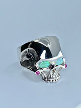 Load image into Gallery viewer, Ghost Eyes Skull Ring
